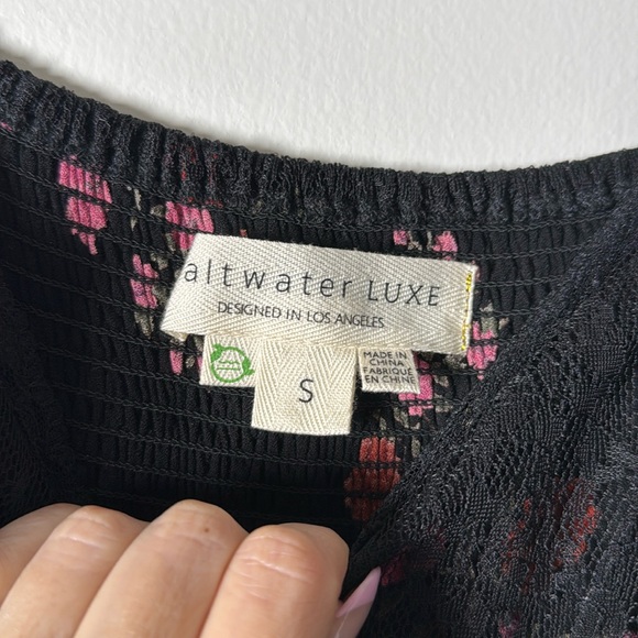 💥 Saltwater Luxe Floral & Lace Midi Dress - Picture 5 of 6